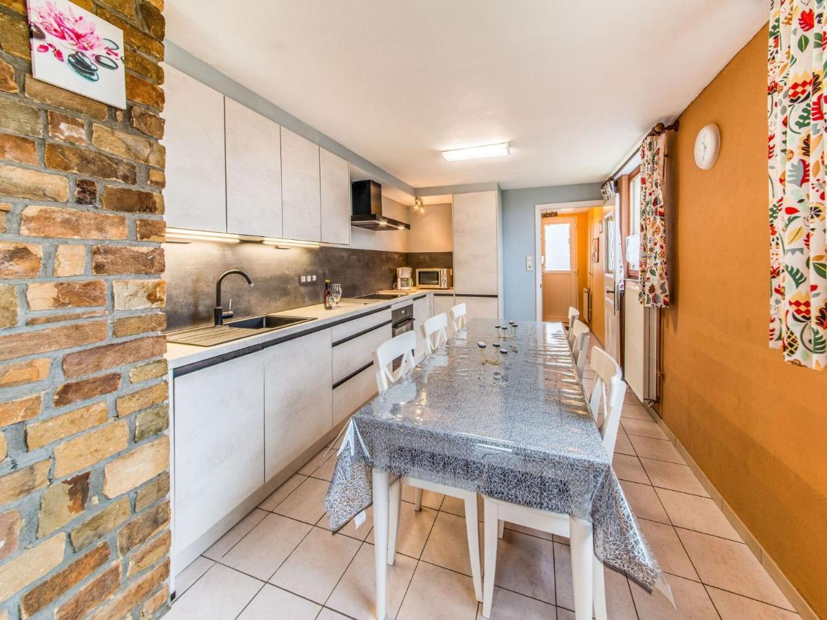 Modern Holiday Home In Lavacherie Sainte-Ode 外观 照片