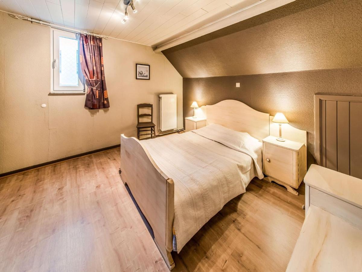 Modern Holiday Home In Lavacherie Sainte-Ode 外观 照片